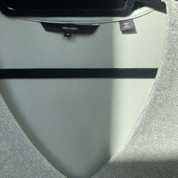 VERO MODA Silver Sparkly Tinsel Chic Top - Picture 5 of 10